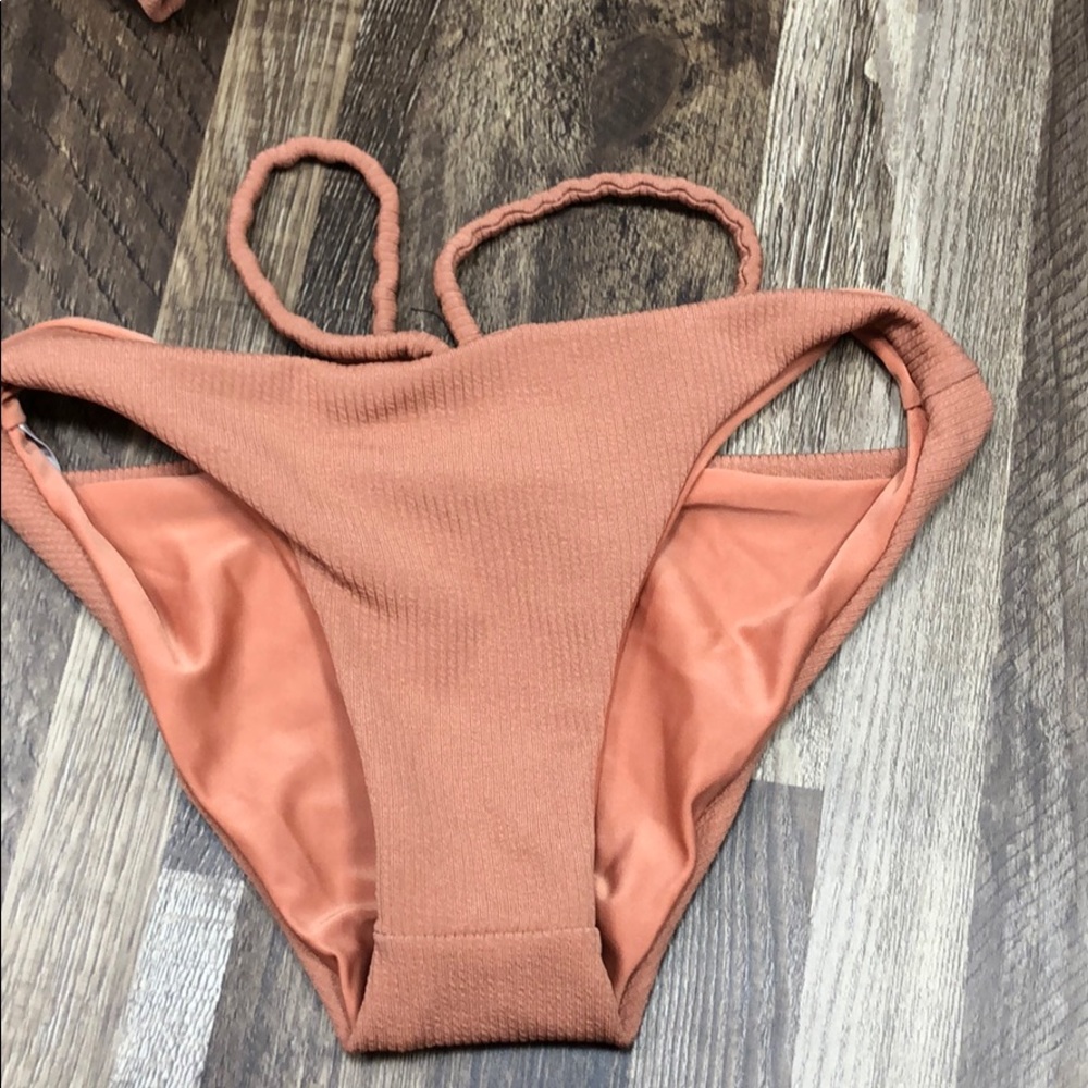 Bathing suit - Picture 4 of 4